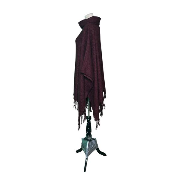 Vince Camuto burgundy turtle neck poncho One Size - Picture 8 of 14